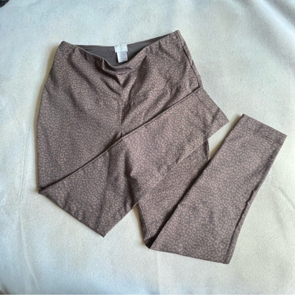 Chicos Size 0 Pull On Animal Print Leggings Brown and Tan